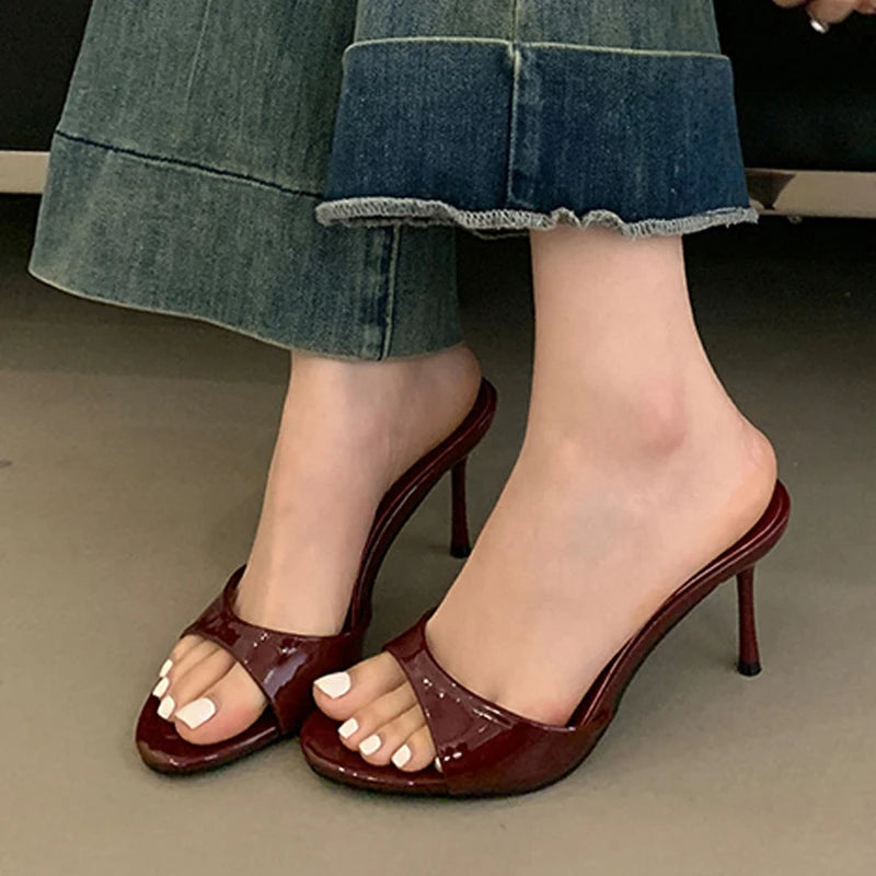 Patent Leather V25 - ....